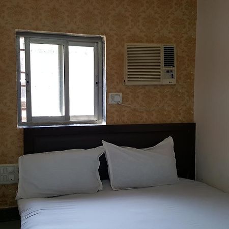 Hotel Al Mehraj Mumbai Exterior photo