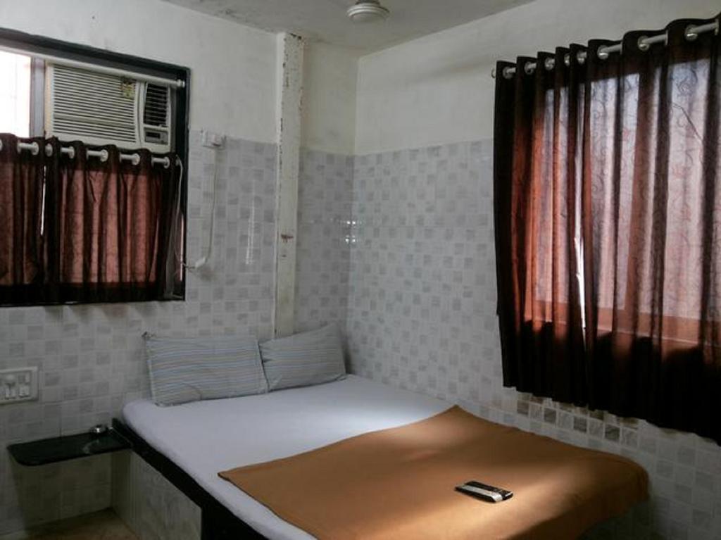 Hotel Al Mehraj Mumbai Room photo
