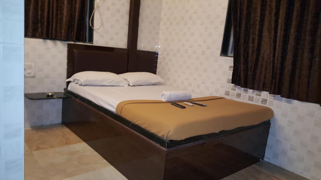 Hotel Al Mehraj Mumbai Exterior photo